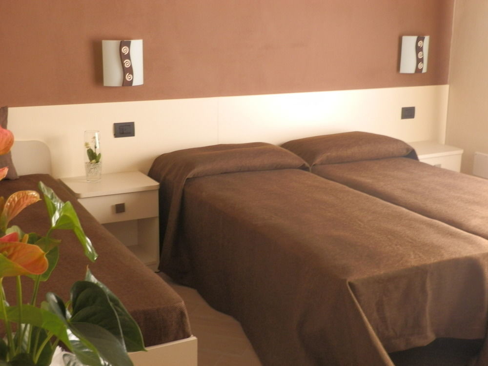 Affittacamere Serena Piacenza Ngoại thất bức ảnh